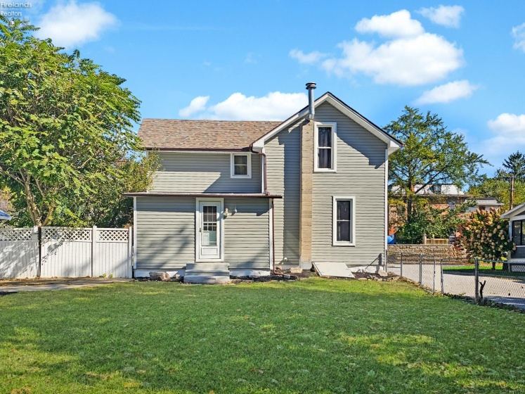 129 Mulberry Street, Clyde, 43410, 3 Bedroom Bedrooms, ,2 BathroomBathrooms,Residential,For Sale,Mulberry,20264286