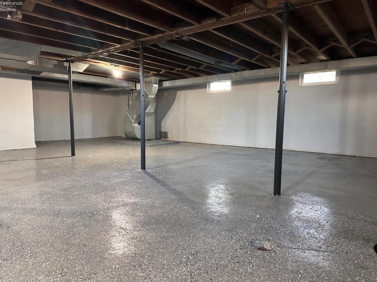 318 County Road 89, Fremont, 43420, 4 Bedroom Bedrooms, ,1 BathroomBathrooms,Residential,For Sale,County Road 89,20264343