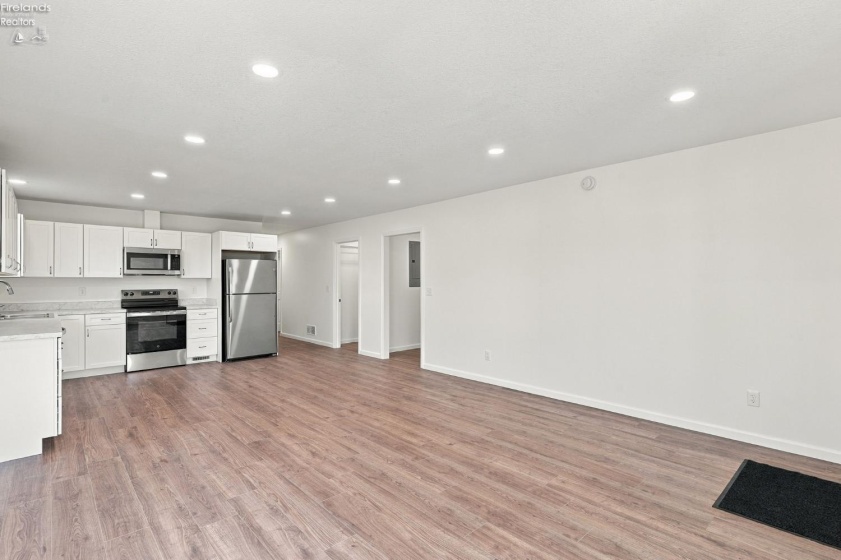 518 Laurel Street, Willard, 44890, 3 Bedroom Bedrooms, ,2 BathroomBathrooms,Residential,For Sale,Laurel,20264419