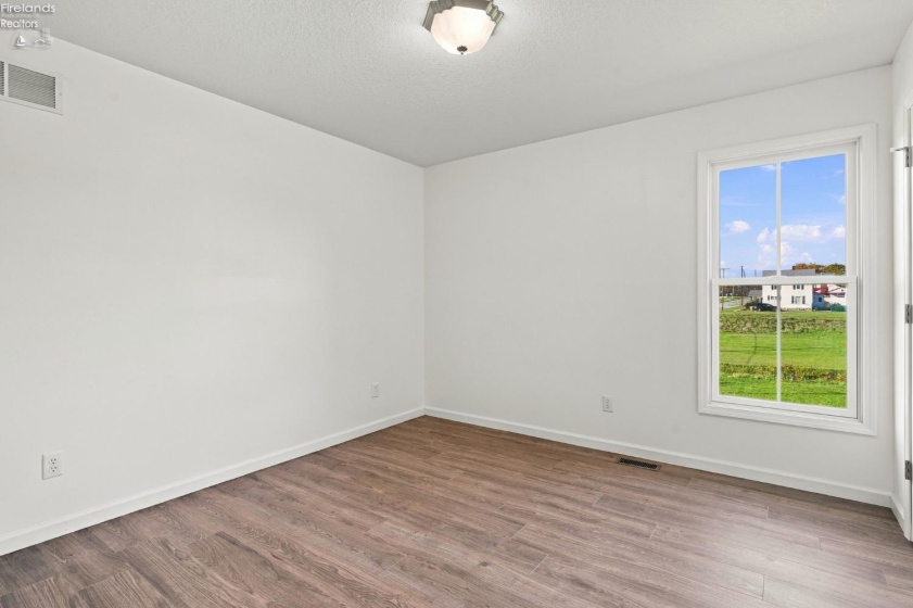 518 Laurel Street, Willard, 44890, 3 Bedroom Bedrooms, ,2 BathroomBathrooms,Residential,For Sale,Laurel,20264419