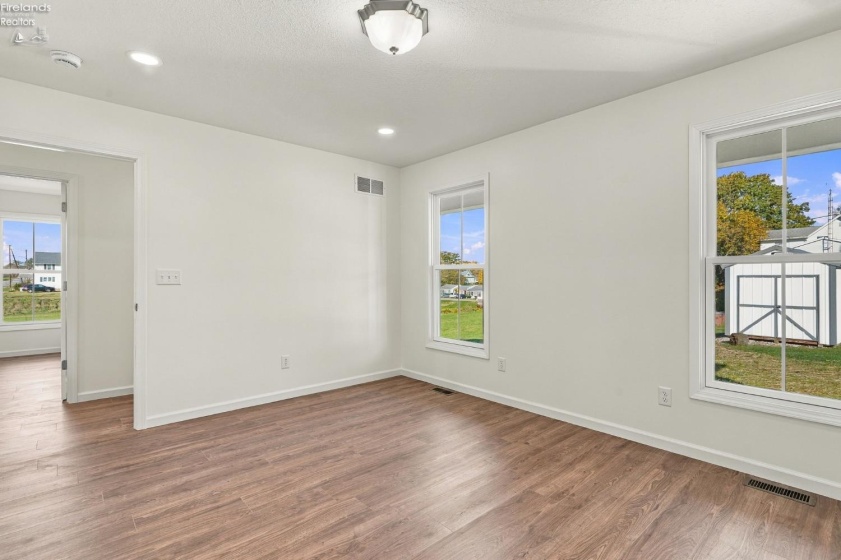 518 Laurel Street, Willard, 44890, 3 Bedroom Bedrooms, ,2 BathroomBathrooms,Residential,For Sale,Laurel,20264419