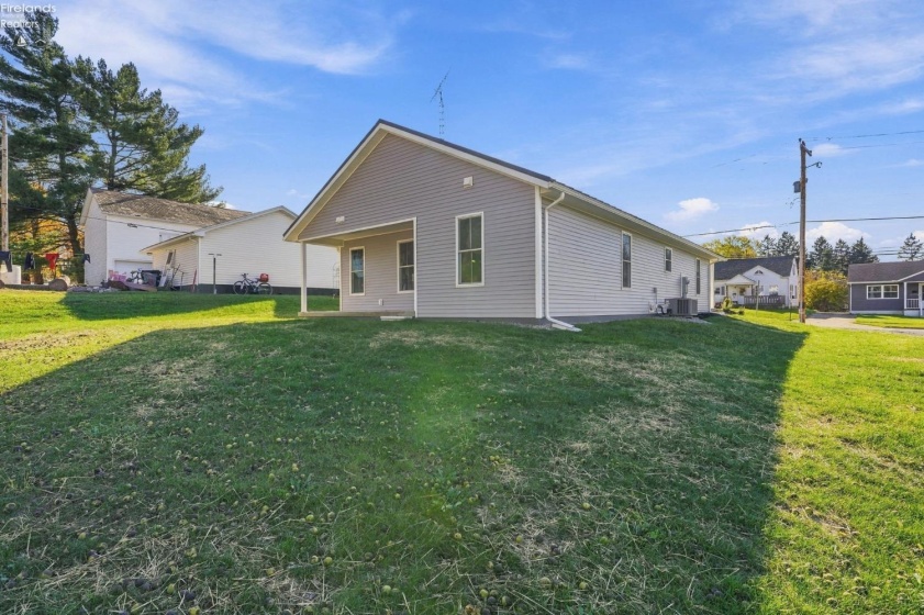 518 Laurel Street, Willard, 44890, 3 Bedroom Bedrooms, ,2 BathroomBathrooms,Residential,For Sale,Laurel,20264419