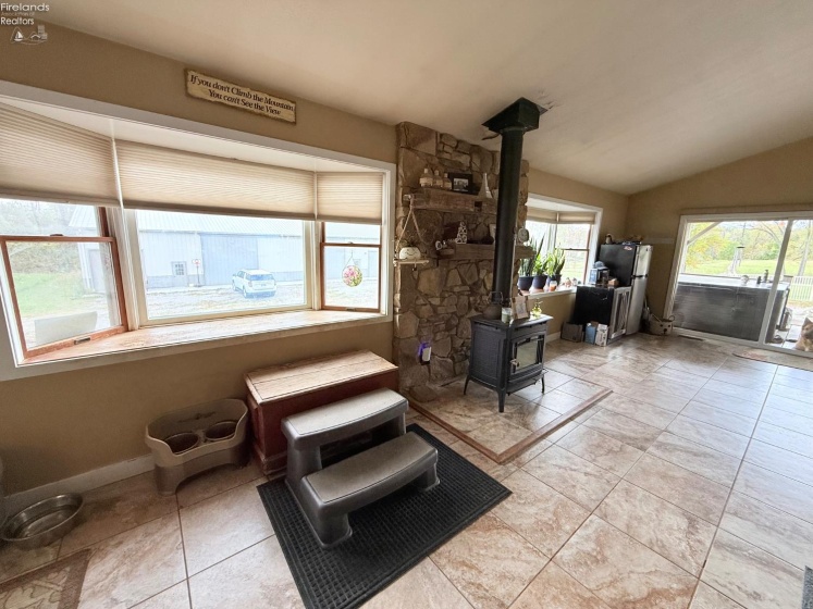 4018 Cleveland Rd, Huron, 44839, 5 Bedroom Bedrooms, ,2 BathroomBathrooms,Residential,For Sale,Cleveland Rd,20264422