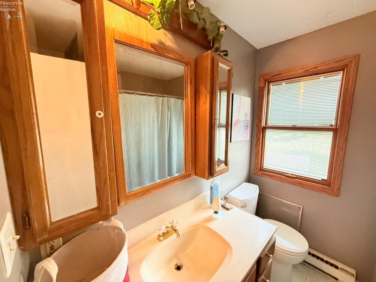 4018 Cleveland Rd, Huron, 44839, 5 Bedroom Bedrooms, ,2 BathroomBathrooms,Residential,For Sale,Cleveland Rd,20264422