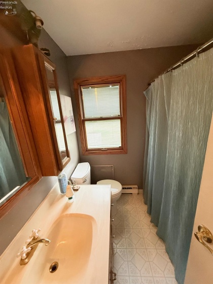 4018 Cleveland Rd, Huron, 44839, 5 Bedroom Bedrooms, ,2 BathroomBathrooms,Residential,For Sale,Cleveland Rd,20264422