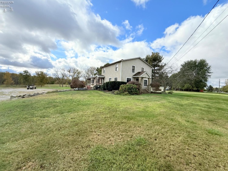 4018 Cleveland Rd, Huron, 44839, 5 Bedroom Bedrooms, ,2 BathroomBathrooms,Residential,For Sale,Cleveland Rd,20264422