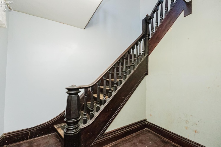 112 Adams St., Wellington, 44090, 4 Bedroom Bedrooms, ,2 BathroomBathrooms,Residential,For Sale,Adams St.,20264428