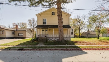 112 Adams St., Wellington, 44090, 4 Bedroom Bedrooms, ,2 BathroomBathrooms,Residential,For Sale,Adams St.,20264428