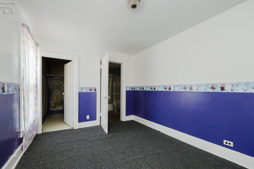 112 Adams St., Wellington, 44090, 4 Bedroom Bedrooms, ,2 BathroomBathrooms,Residential,For Sale,Adams St.,20264428