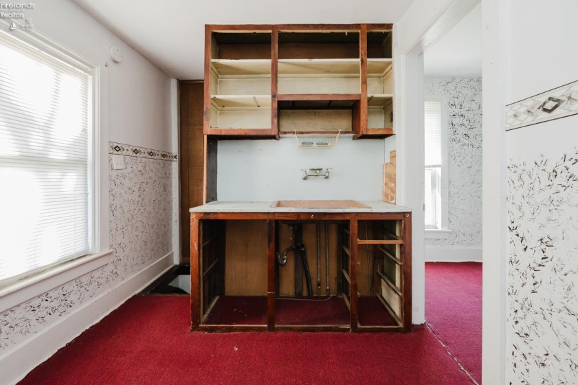 112 Adams St., Wellington, 44090, 4 Bedroom Bedrooms, ,2 BathroomBathrooms,Residential,For Sale,Adams St.,20264428