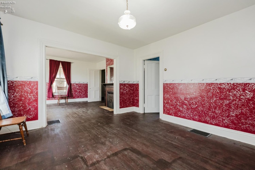 112 Adams St., Wellington, 44090, 4 Bedroom Bedrooms, ,2 BathroomBathrooms,Residential,For Sale,Adams St.,20264428