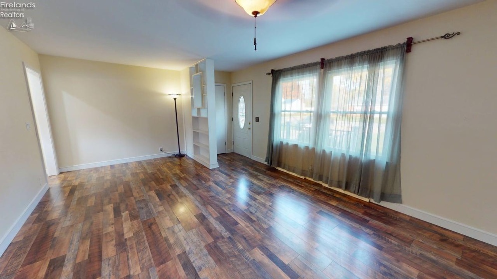 702 Spangler Street, Willard, 44890, 2 Bedroom Bedrooms, ,1 BathroomBathrooms,Residential,For Sale,Spangler,20264425