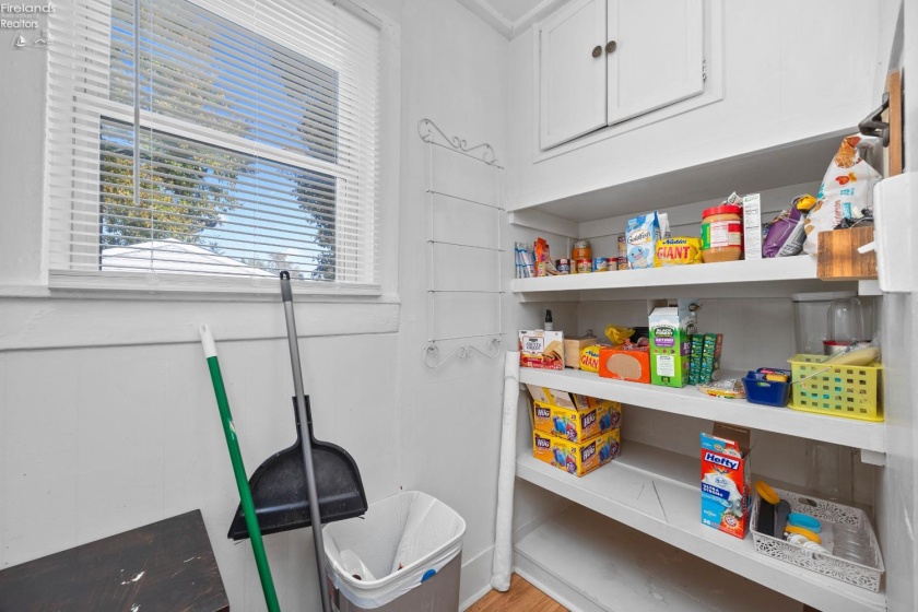 425 Center Street, Bellevue, 44811, 3 Bedroom Bedrooms, ,1 BathroomBathrooms,Residential,For Sale,Center,20264421