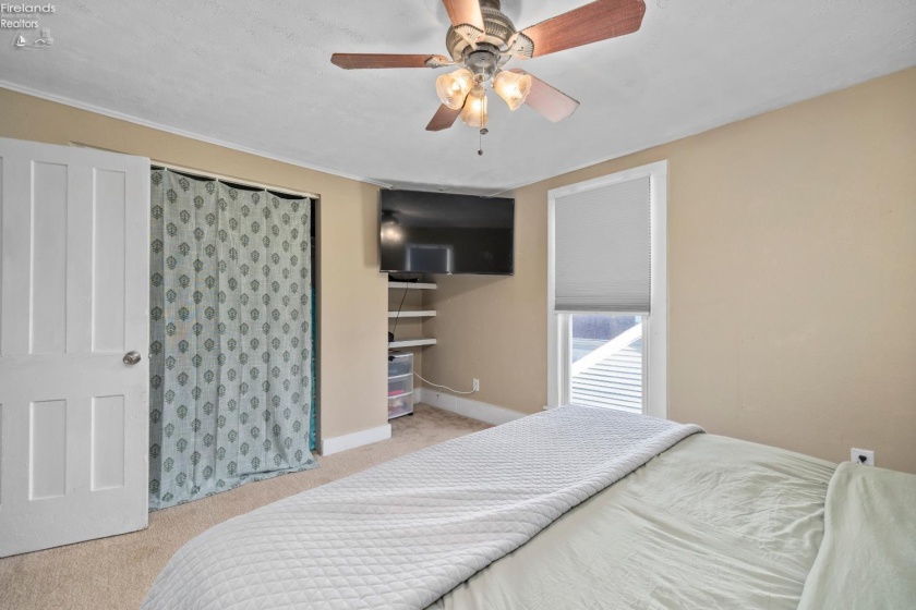 425 Center Street, Bellevue, 44811, 3 Bedroom Bedrooms, ,1 BathroomBathrooms,Residential,For Sale,Center,20264421
