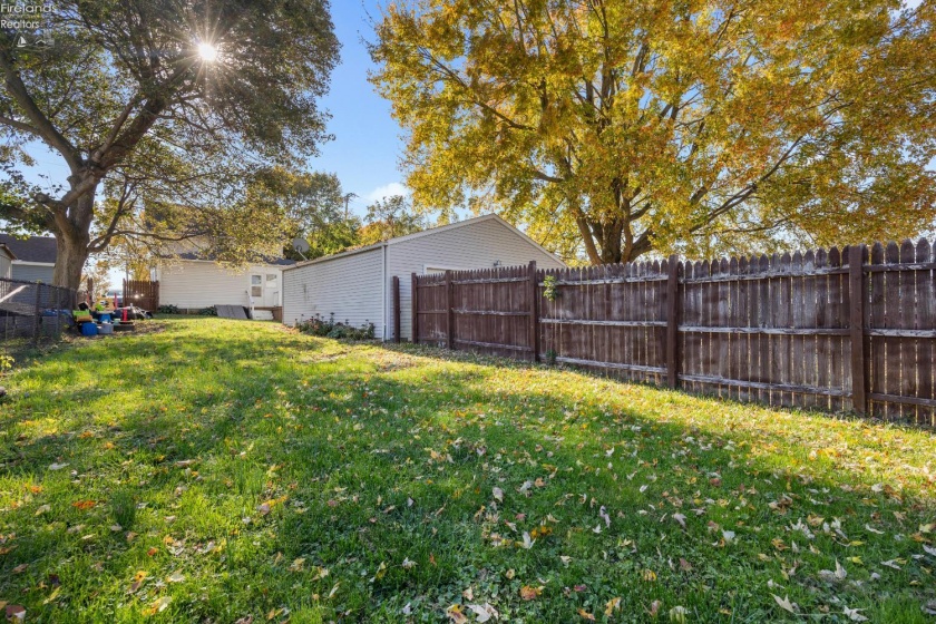 425 Center Street, Bellevue, 44811, 3 Bedroom Bedrooms, ,1 BathroomBathrooms,Residential,For Sale,Center,20264421